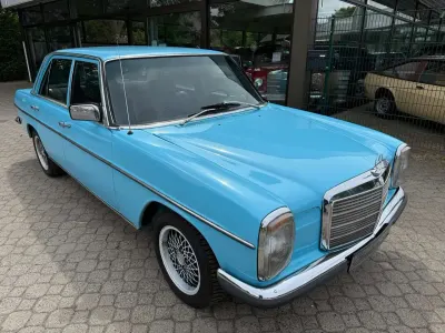 Gebraucht Mercedes W114 72 PS (52 kW) 1976 Blau Limousine