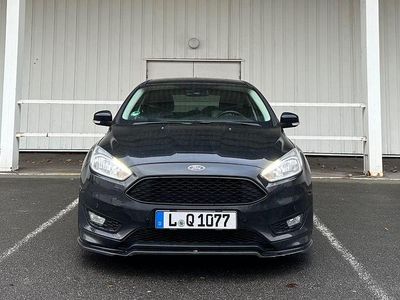 Gebraucht Ford Focus 120 PS (88 kW) 2015 Schwarz Kombi