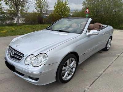 Usata Mercedes CLK320 Avantgarde 224 CV (164 kW) 2006 Argento Cabrio
