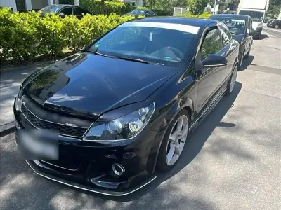 Gebraucht Opel Astra GTC 200 PS (147 kW) 2005 Schwarz Coupé