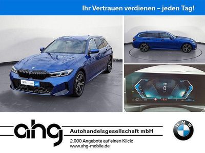 Blau Gebraucht 2023 BMW 330 Performance Kombi | 42.930 € (Guter Preis)