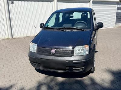 Second-hand Fiat Panda 65 CP (47 kW) 2010 Albastru Hatchback