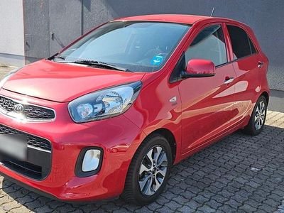Second-hand Kia Picanto Edition 7 67 CP (49 kW) 2016 Roșu Hatchback