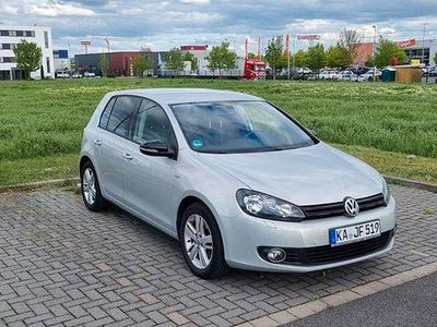 Gebraucht VW Golf VII Match 86 PS (63 kW) 2012 Grau Limousine