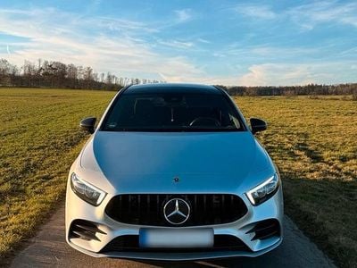 Gebraucht Mercedes A200 AMG line 163 PS (119 kW) 2021 Silber Limousine