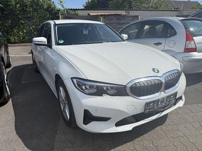 BMW 330e