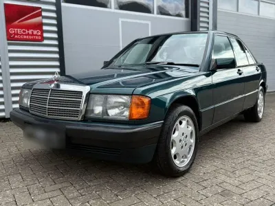 Gebraucht Mercedes 190 Avantgarde 109 PS (80 kW) 1993 Grün Limousine
