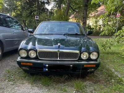 Jaguar XJ6