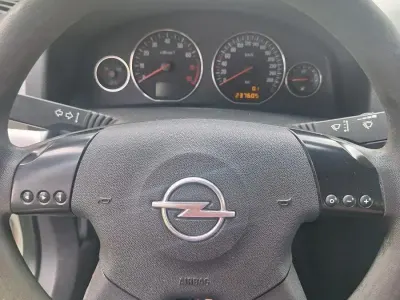 Gebraucht Opel Signum 140 PS (102 kW) 2004 Silber Kleinwagen