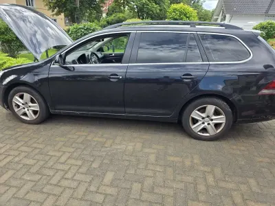 Gebraucht VW Golf VI Comfortline 105 PS (77 kW) 2010 Kombi