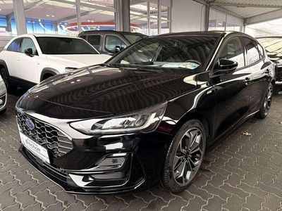 Neu Ford Focus Titanium 155 PS (114 kW) 2025 Agate black metallic Limousine