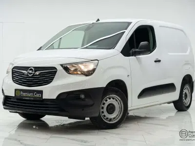 Gebraucht Opel Combo 76 PS (55 kW) 2020 Weiß Van / Kleinbus