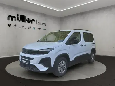 Neu Peugeot Rifter Allure 102 PS (75 kW) 2026 Lackierung weiss icy/typ ausse Van / Kleinbus