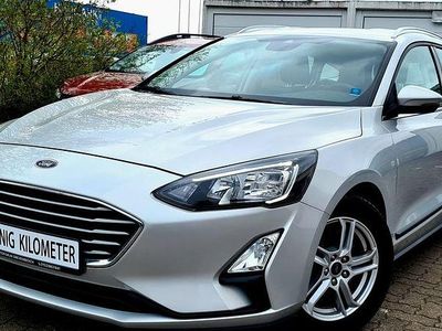 Gebraucht Ford Focus Cool & Connect 120 PS (88 kW) 2020 Silber Limousine