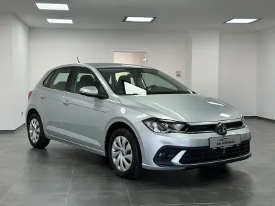 Gebraucht VW Polo Life 95 PS (69 kW) 2023 Silber Kleinwagen