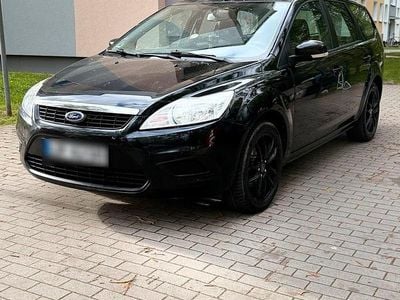 Usata Ford Focus 109 CV (80 kW) 2010 Nero Station wagon