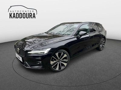 Gebraucht Volvo V60 Plus 197 PS (144 kW) 2025 Schwarz Kombi