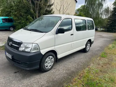Gebraucht Toyota HiAce 95 PS (69 kW) 2009 Weiß Van
