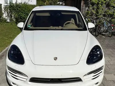 Gebraucht Porsche Cayenne Diesel 245 PS (180 kW) 2011 Weiß SUV