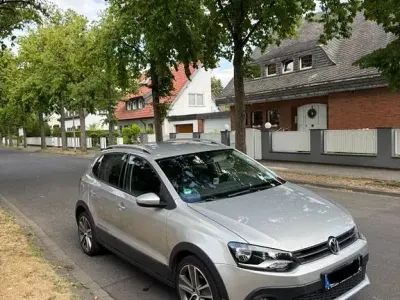 Gebraucht VW Polo Cross 86 PS (63 kW) 2010 Gelb Kleinwagen
