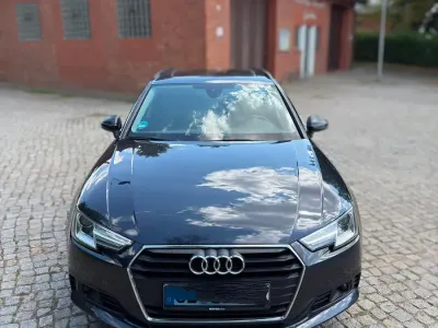 Gebraucht Audi A4 150 PS (110 kW) 2018 Blau Kombi