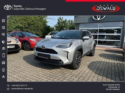 Neu Toyota Yaris Cross 131 PS (96 kW) 2025 Silber SUV