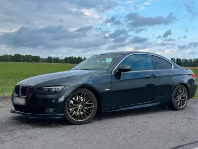 Gebraucht BMW 325 M Sport 218 PS (160 kW) 2007 Schwarz Coupé