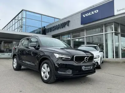 Gebraucht Volvo XC40 Kinetic 150 PS (110 kW) 2020 Onyxblackmetallic (schwarz) SUV