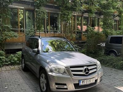 Grau Gebraucht 2011 Mercedes GLK220 SUV | 8.700 € (Fairer Preis)