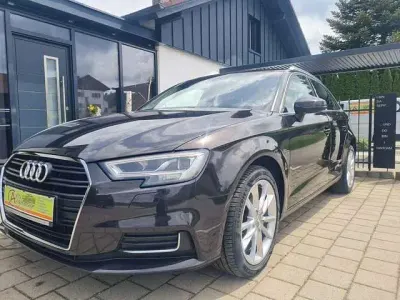 Używany Audi A3 Design 110 KM (80 kW) 2017 Brązowy Hatchback
