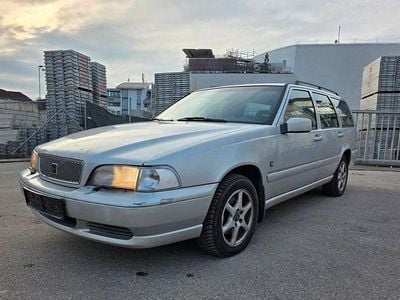 Gebraucht Volvo V70 144 PS (105 kW) 1998 Silber Kombi