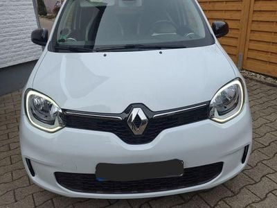 Weiß Gebraucht 2022 Renault Twingo Equilibre Kleinwagen | 10.500 € (Guter Preis)