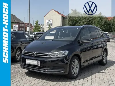 Gebraucht VW Touran Comfortline 150 PS (110 kW) 2023 Deep black perleffekt (schwarz) Van / Kleinbus