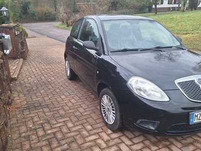 Gebraucht Lancia Ypsilon 60 PS (44 kW) 2009 Schwarz Kleinwagen