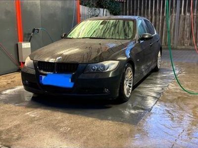 gebraucht BMW 325 E90 i