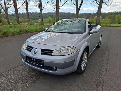 Gebraucht Renault Mégane Cabriolet Dynamique 135 PS (99 kW) 2006 Platingrau Cabrio