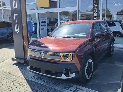 Gebraucht Renault 4 E-Tech Evolution 77 kW (106 PS) 2025 Rot SUV