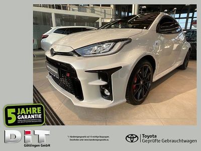 Gebraucht Toyota Yaris Basis 261 PS (191 kW) 2024 Platinumweiss perleffekt Kleinwagen