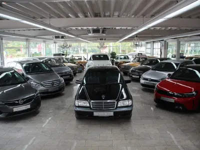 Gebraucht Mercedes C240 Classic 170 PS (125 kW) 1999 Schwarz Limousine