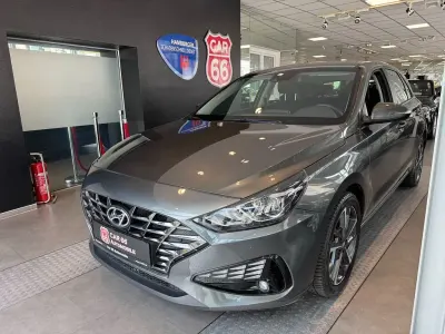 Gebraucht Hyundai i30 Trend 120 PS (88 kW) 2023 Grau Limousine