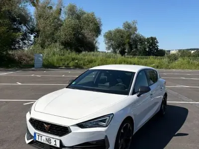 Gebraucht Cupra Leon 204 PS (150 kW) 2022 Weiß Limousine