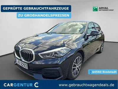 Gebraucht BMW 120 Advantage 190 PS (139 kW) 2023 Schwarz Kleinwagen