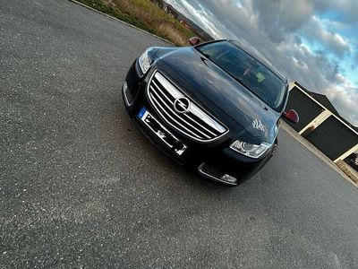 Gebraucht Opel Insignia Edition 160 PS (117 kW) 2009 Schwarz Kombi