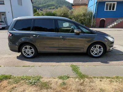 Gebraucht Ford Galaxy Titanium 241 PS (177 kW) 2019 Grau Van / Kleinbus