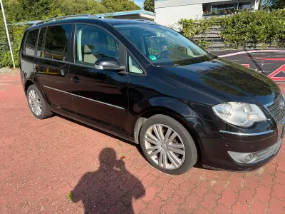Gebraucht VW Touran 140 PS (102 kW) 2008 Schwarz Van / Kleinbus
