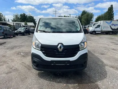 Gebraucht Renault Trafic Komfort 95 PS (69 kW) 2018 Weiß Van / Kleinbus