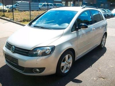 Usata VW Golf VI Style 122 CV (89 kW) 2011 Oro Utilitaria