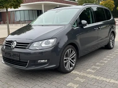 Gebraucht VW Sharan Comfortline 149 PS (109 kW) 2019 Grau Van / Kleinbus