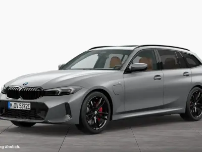 Gebraucht BMW 330 M Sport 184 PS (135 kW) 2023 Bmw individual frozen pure gre Kombi