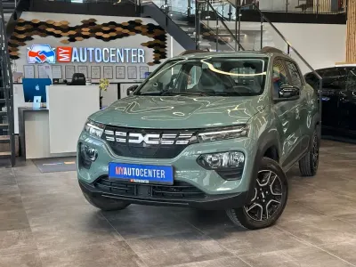 Usata Dacia Spring Essentiel 33 kW (45 CV) 2023 Verde Utilitaria